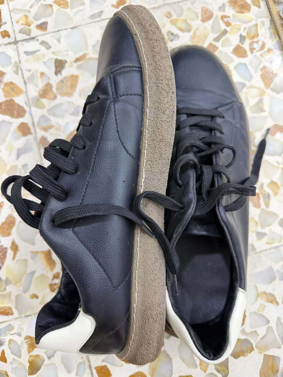 للبيع • واتساب • سعر بالواتساب