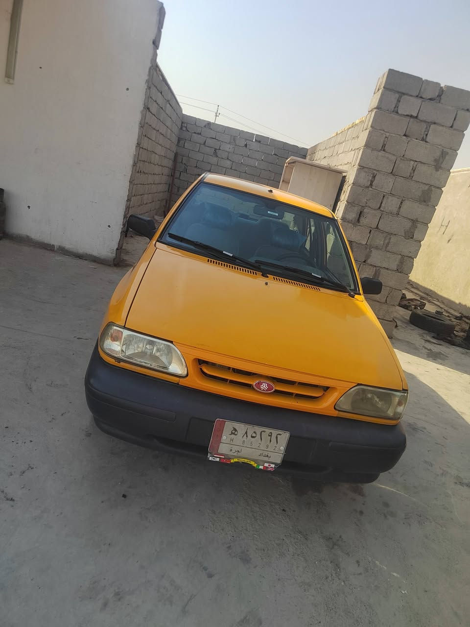 سلام وعليكم سايبه ١٨ مكفواله بيه بس بارد  العنوان واسط الحي بيع او مرواس ***********
