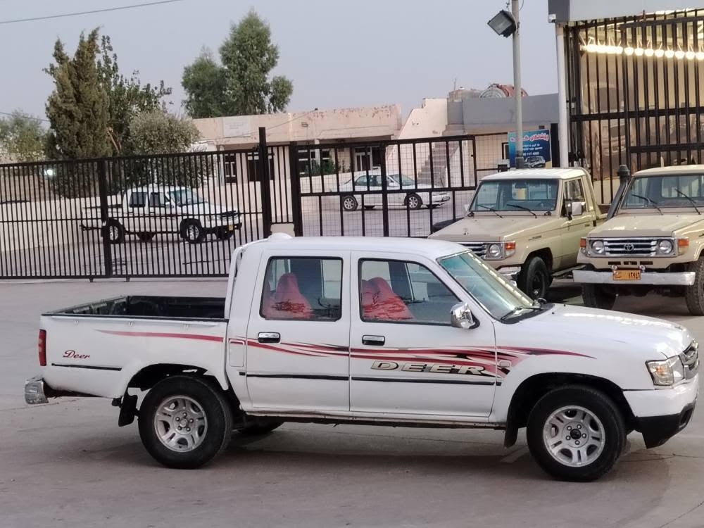 پیکب دير مەکینە بەخ ناوسور
موديل 2006 سەنەوی بەسەرچوە
گێرومەكينه و ئەکسل بەشەرت
چوارتایەی تازە بۆبەستراوە
توندو تۆڵە بێ مەسرەفە
بۆیاغ عامە پشت و پێشی لێدرانی نیە
***********ڤایبەر وەتس ئەپ
***********لەشاری کۆیەم
42 وەرەقەو مەجالێکی کەم كويسينجاك, أربيل
