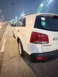 سورنتو ٢٠١٢ • مكينة ٢٤٠٠ • ٧ ركاب