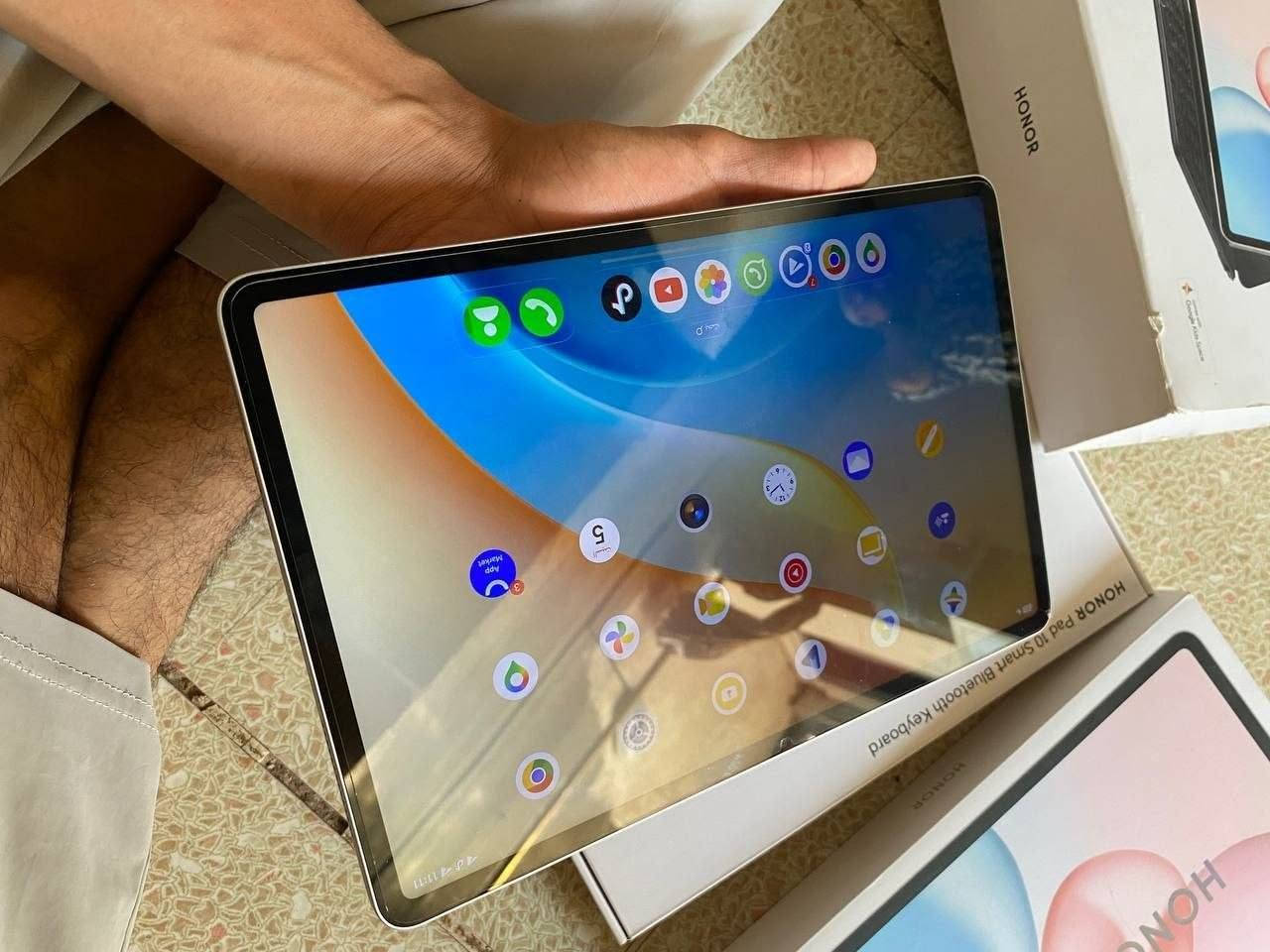 سلام عليكم
🔥 للبيع HONOR Pad 10 – 256GB 🔥
📱 جهاز نظيف كلش، استخدام قليل جداً وحالته ممتازة 💯
✨ شاشة 12.1 إنچ 120Hz
⚡ Snapdragon 7 Gen 3
🔋 بطارية 10100mAh
🔊 6 سماعات بصوت قوي
💾 256GB مساحة
مناسب للدراسة، الأفلام، الألعاب وكل الاستخدامات 🎮📚🎬
💰 السعر: (475)وبي مجال
📍 المكان: محافظة بابل
📞 للتواصل: ***********
الخاص مفتوح
🎫 يوجد توصيل جميع محافظات العراق 🇮🇶
الجهاز نظيف ويستاهل 🔥 للمحتاجين واحد للدراسه  وينكم
