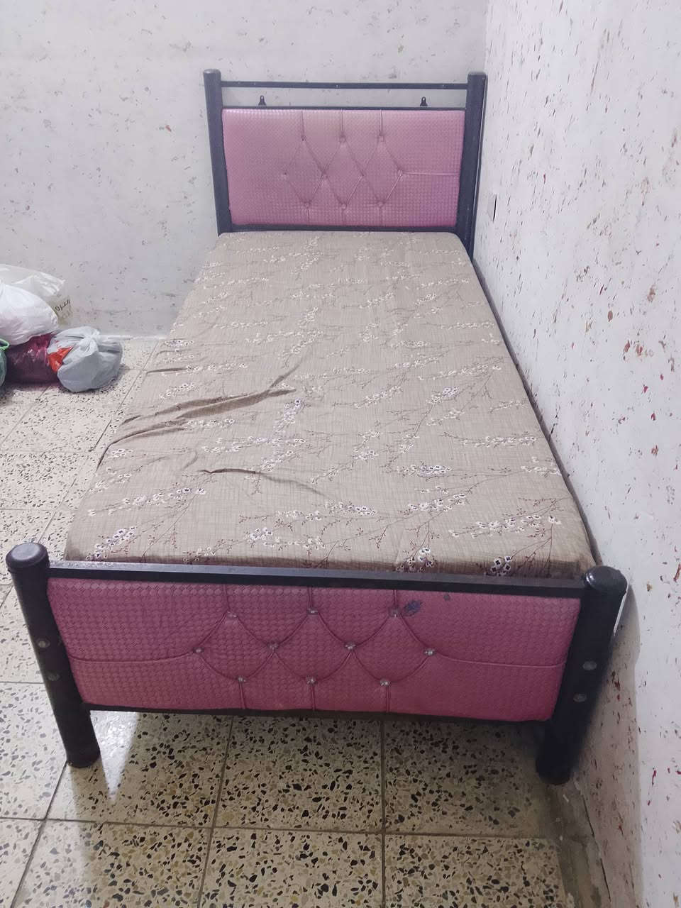أغراض للبيع للاتصال ***********
