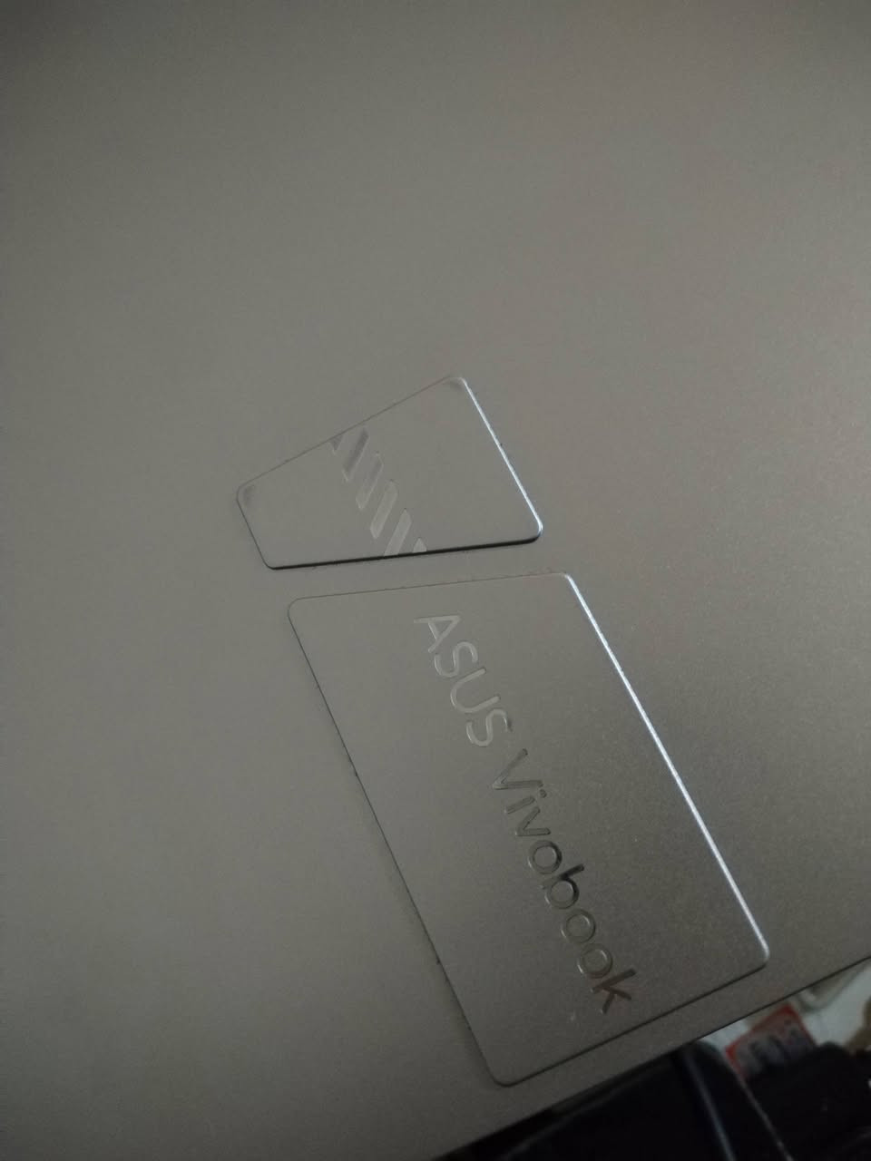 السلام عليكم لابتوت اسوس فيفا بوك للبيع لابتوت مواصفات 3050 studio ryzen 5 5600h
لابتوت صالح للمونتاج ولجماعه الشركات والعاب
رام ssd 1T
كارت الشاشه 3050 6g
لابتوت كامل ملحقات مع الكارتونه
استعمال اسبوع فقط جديد هوه والكرتونه
السعر 950 الف وبي مجال للطيبين
مكاني بغداد حي العامل شارع 30 قرب علوه الرحمن الرقم *********** ماعدي توصيل

