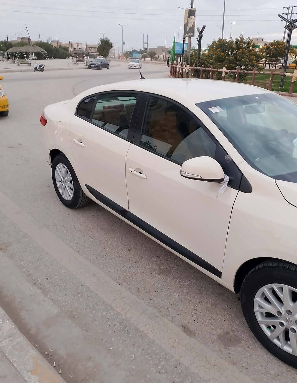 رينو  ٢٠١٦ 
كفالة عامة ، بأسمي سنوية لل ٢٨
مكاني الديوانية 
 ***********
