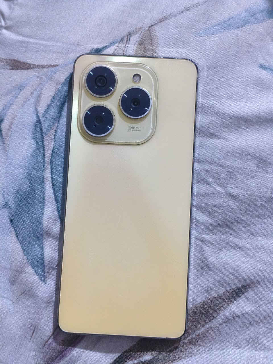 السلام عليكم تكنو سبارك 20 برو ذاكره 256 مكفول من كلشيي من الفتح ومن اي عطل السعر 170 وبيه مجال الرقم ***********
