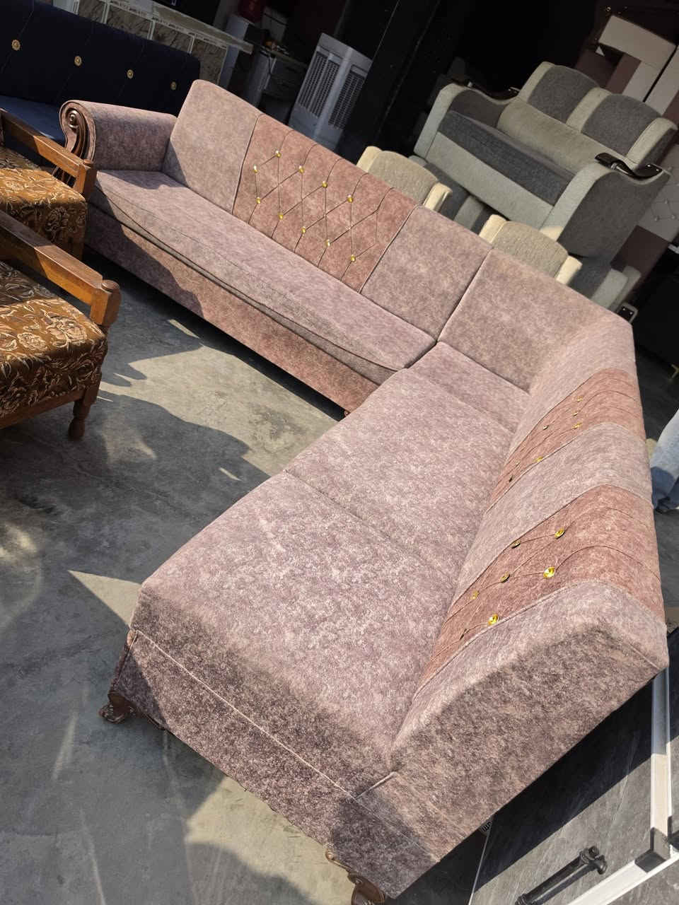 مستخدمات
الاسعار تحت الصور
