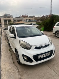 كيا بيكانتو، بيها ١-٢ قطعة وكم طگّة صغيرة، ماشية ١٧٥ ألف كيلو. مركبلها...