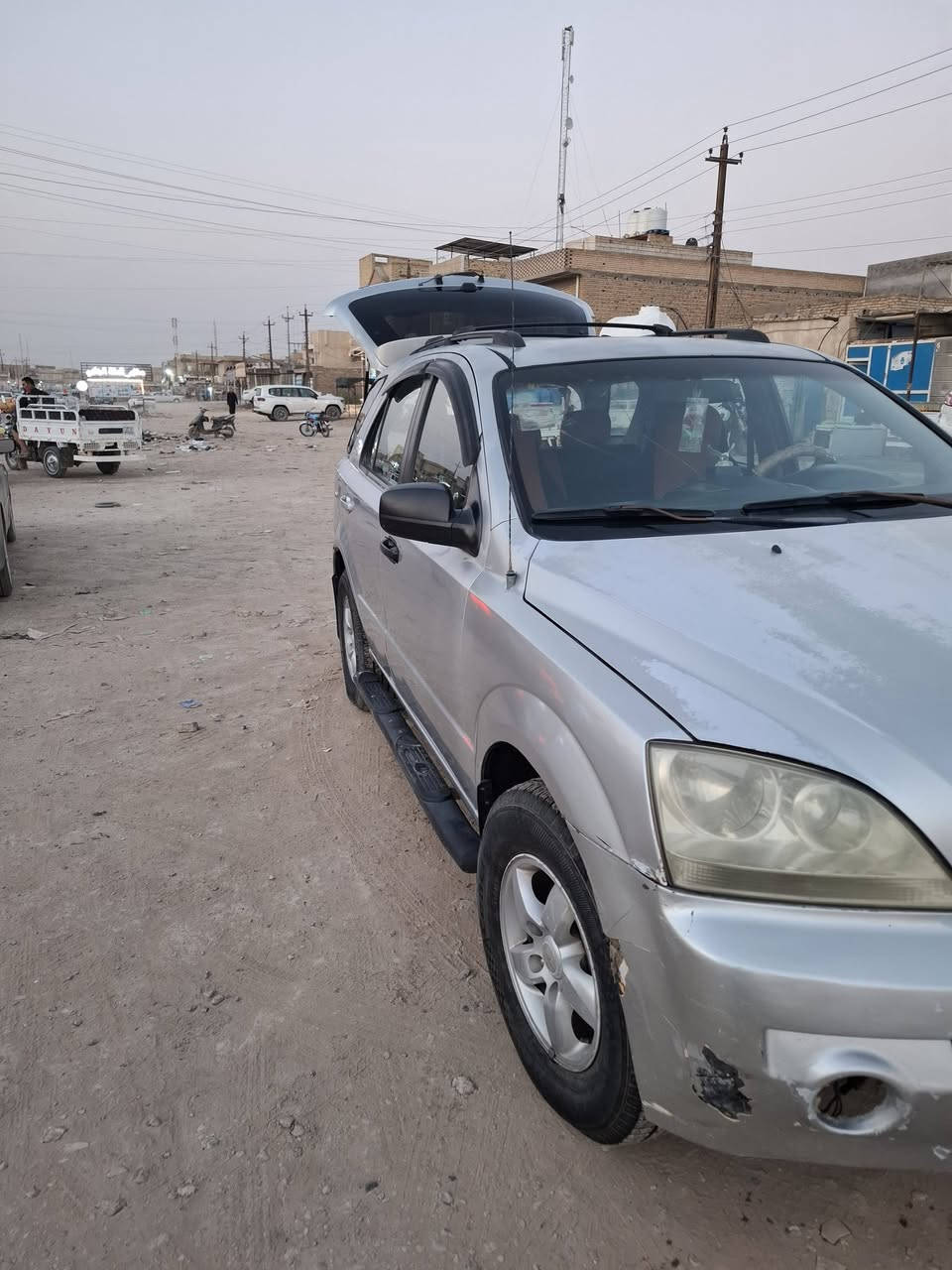 يبسم الله... كيا سورنتو موديل 2006 رقم بغداد لون رصاصي محورة مكينة ياباني 3 الالاف ففتي تحوير مضبوط ،، حدادية نظيفة،، كهربائيات كلها شغالة وتبريد شغال يعني عايز تظيم،،،لايت العالي زنون...الدواخل للسيارة موجودة بالصور... راعيها موجود ويريد مداور من الشراي... الفحص مالتها موجود مع الصور تكدر تشوفه... سنوية لل 2027 بعد ما منتهية... معروضة للبيع بسعر 70 ورقة وبيها مجال بسيط للشراي... للأستفسار الأتصال ع الرقم ***********... صور للسيارة بالتفاصيل تكدر تشوفها...
