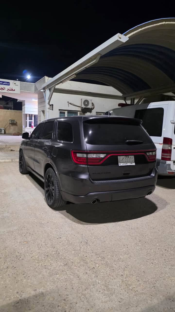 دوج دورنكو 2021
rt 5700 
بغداد سونار واضح بلمنشور
السعر ٢١٠$ 
مكان سياره سماوه 
هاتف 📱 ***********

نص مكتوب في الصور:
- القمارة سليمة الجانب الخلفي سليم تبديل البنید تبديل وبارد صبغ وتصليح