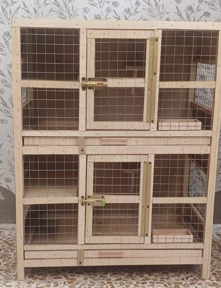 متوفر حاليا اقفاص خانا
1- ثلاث خانات  شغل فول جكامج بكل خانه وتيل فوك الجكمج معلاف خارجي  خانات جاهزه وجديده  ؤذ
2- ثنين خانات  جكامج بكل خانه بدون سيم  فوك الجكمج 
يتوفر يم ابو عبدالله النجار جميع فصالات حسب الرغبه 
ويتوفر ايضا اقفاص طيور الحب . تسليم كميات لصحاب المحلات   للحجز الاتصال برقم الهاتف ***********

