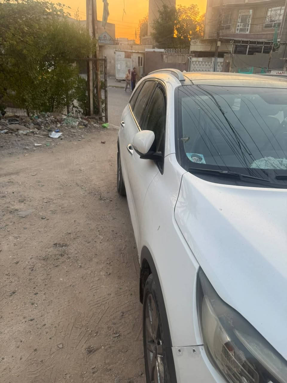 سورنتوا. ستة سلندر
سبعة راكب خليجي 
موديل ٢٠١٦ 
مكفولة تبديل دعامية امامية فقط 
محرك مفتوح 
السعر  ٣٠ مليون وبيها مجال 
***********
