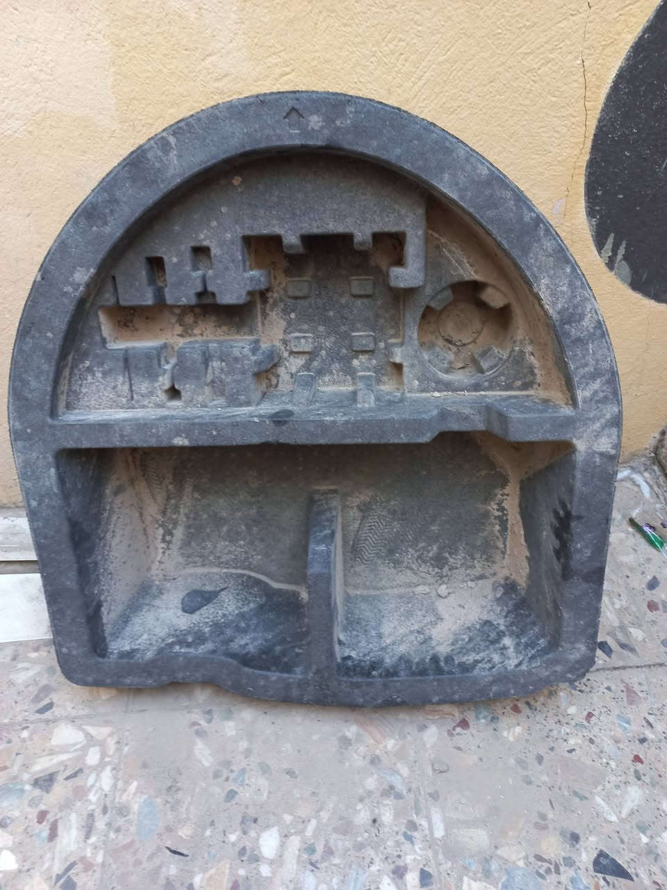 فلينة جنطة سيارة الوحدةب١٥ كربلاء ***********
