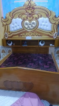 غرفة خشب • كامله • البصرة