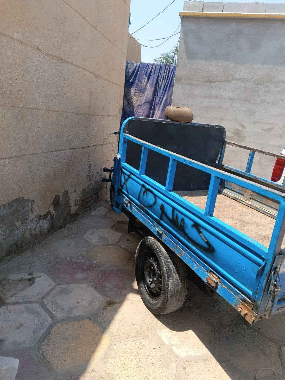 السلام عليكم ستوته اوراق سوته كامله مناقصه شي مكينه جديده تايرات جداد كهربائي كله شغله مكاني البصره قضاء الدير ***********
