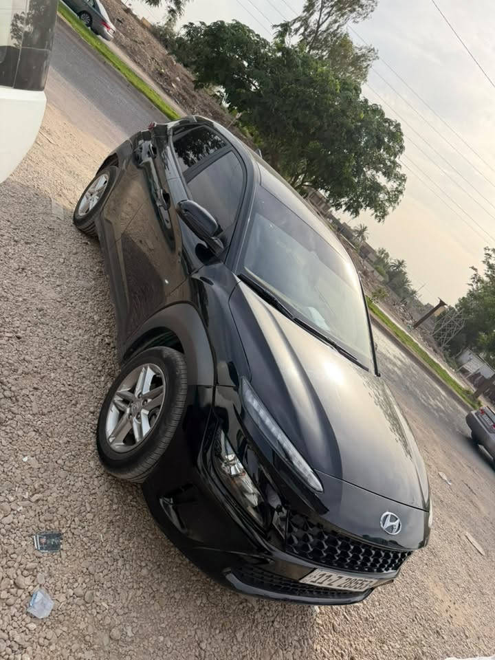 كونا ٢٠٢٢ رقم بغداد بدون ايرباك صبغ قبق جنطه وجاملغ خلفي وبيه بارد جاملغ امامي فقط سياره جديده عله ايدي ماشيه ٤٨ تقريبا 

مكاني بابل الحله 

سعره ١٢٥ وبيه مجال 
***********
