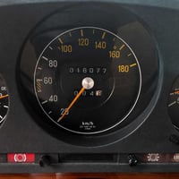 كيجات برتقالي • W123/W116 • بغداد الشعب