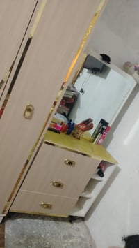 غرفه تركي للبيع جديده استخدام شهرين مابيها اي ضرر سعر 500 وبيها مجال م...