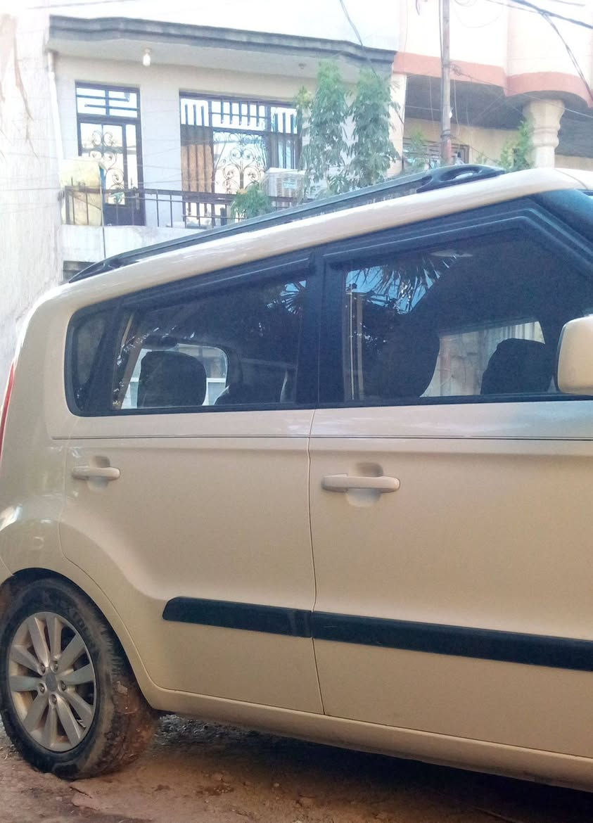 كيه صول البيع موديل 13 وارد امريكي كير عادي رياضي محرك 1600 حادث السيارة جاملغ عكس الساىق اتصل على رقم الهاتف *********** سعر 85 ورقة وبيه مجال الشراي
