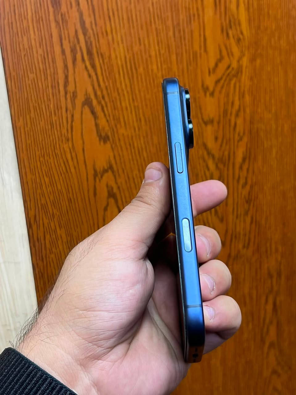 📱iPhone 17 Pro  blue
ايفون 17 ( برو فقط )نيلي

ذاكره 1TB  تيرا🥇✔️

بطاريه 100‎%‎

نضافته 100/100 بوضع الوكاله كامل ملحقات الاصليه

جهاز esim

السعر خاص ما اذكره ب تعليق اتصل وبيك خير وتدلل

يرهم مراوس ويا 16 برو ماكس -15 برو ماكس فقط

موصل / حي السكر 

توصيل ماعندي

***********
