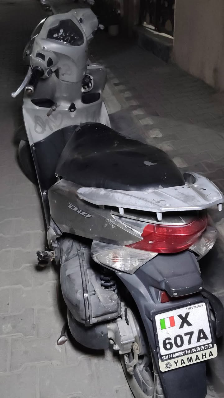 درجة ديو هوندا ياباني 140 درجة جاهزة وماناقصهة شي محرك اخرس كهربائية كلهة شغالة تايرات جديد طسه حلو ونكرة بكل وقت سعر 500 وبيهة مجال مكاني بغداد نهاية حي اور ***********

