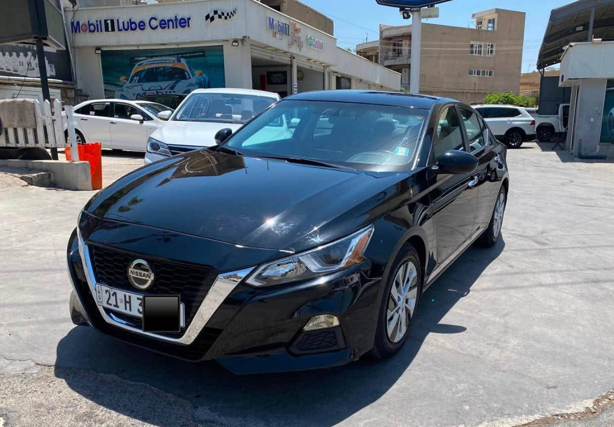 Nissan altima 2020 
مواسەفات ( S ) - مۆدێلی ٢٠٢٠ - تەنها ١ پارچەی بۆیاخە -
تەنها ( ٦٨ هەزار ڕۆیشتووە ) - ئیرباگی نەتەقیوە 
سەنەوی و رەقەمی تازەیە 
گير و مەکینە و کارەبایی و تەحویل و غەرامە بە شەرت 
لە سلێمانیم 
*********** السليمانية, العراق
