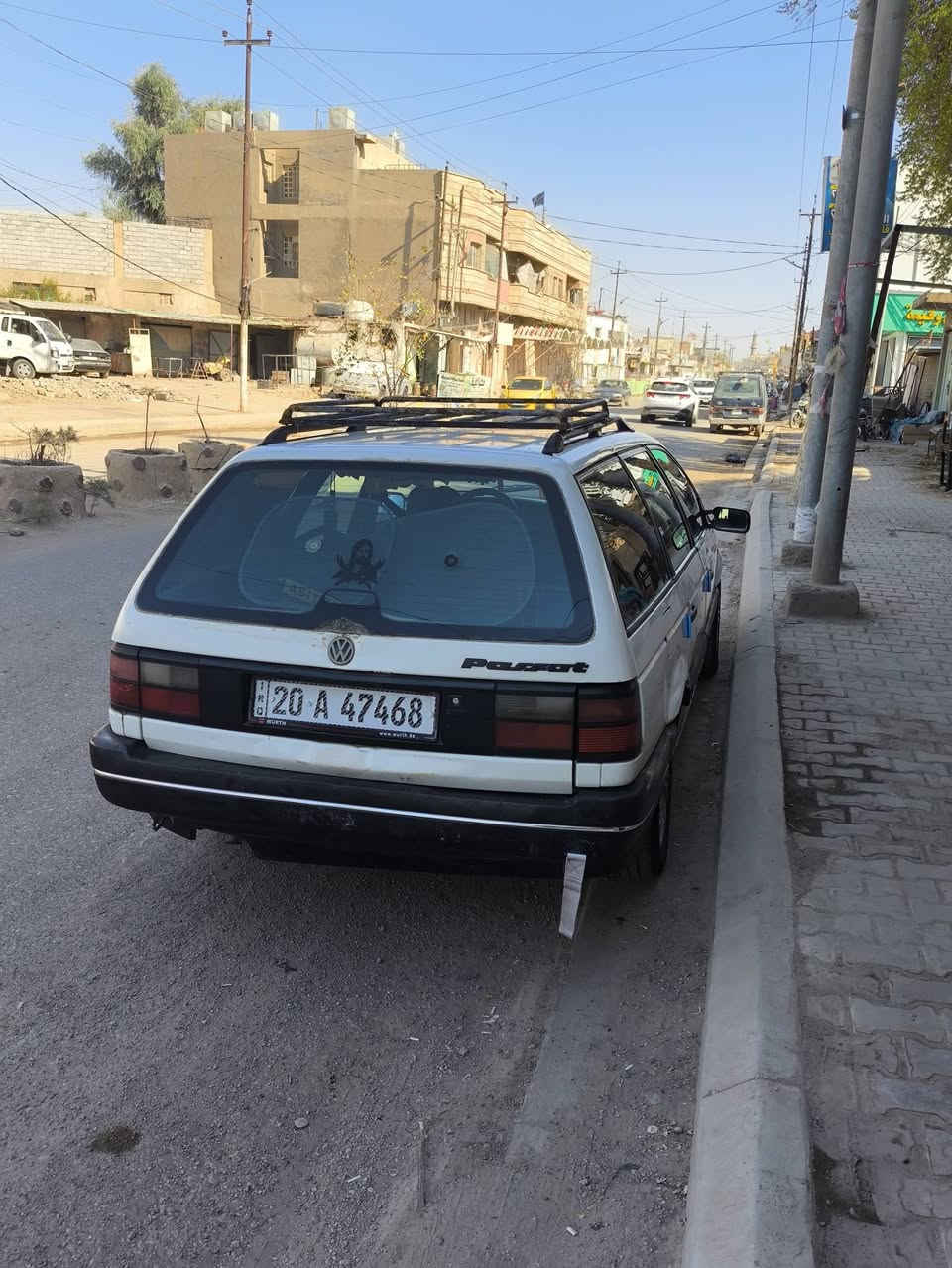 السلام عليكم 
سياره فوكس واكن موديل ٩٢ رقم جديد مشروع وطني سنويه لل٣٠ 
سياره كير ومكينه وتخم تاير امامي خلفي وصدر  دوشمه جديده كله جديد سباره يحتاجلها ترتيب وصبغ سعر ٢٥ وبيها وجال 
 عنون ديالى الخالص 
***********

