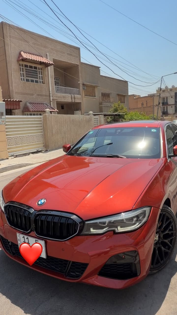 السلام عليكم BMW 330i موديل 2022 امريكي حادثه جاملغ وبنيد وصندوك بي شك ماشية 36 الف محرك كير كفاله سيارة فول للاخير 
شاشة كامرة 
فتحة 
تحكمات ستيرن 
مري شفط 
كشنات كهرباء + جلد وتدفئة كشن ميموري 
حساس امام خلفي 
عداد دجتل 
هاند بريك بمصة تبريد قطعتين 
وبعد بيها هواي مواصفات 
سياره نظيفه تبريد ثلج تايرات جديدات صدر جديد سياره خير من الله رقم بغداد جديد تحويل ثاني يوم السعر 208 مكان السياره بغداد ***********
