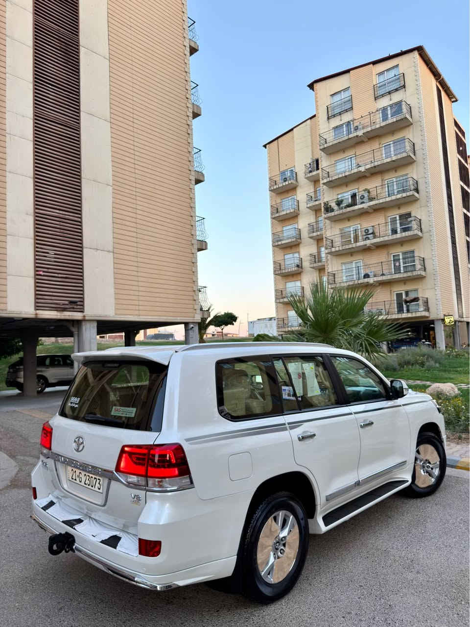 ‏Land cruiser GXR  2018     V8  71,000km‏
Grand turing
لاندكروزر 2018  ساز باب أول وايديشن  بشرط فحس شريكة 
‏‎ملاحظە : الاخوان رجائن بس بیع نقد بدون مراوس📌
أخت زيرو بل كارتون 📦📦
‏‎لاندکروزر 2018  SAS 
‏‎💎محرک 8 سلندر 
‏‎⌛️ماشي 71,000 ألف
‏‎💎 بسمطين  +سماعة بيلادي +فرشات بيلادي مجوود 

‏‎💎 مكفولة كفالة عامة من الدعامية إلى الدعامية
‏‎ 💎 بدون صبخ .بدون بارد  ،بدون رصعات ،بدون حتى شخط
‏‎دعاميات هم بدون صبغ ،رمل مابي ،لحية بدون صبخ ..بقية كلها بشرط

‏‎🧬فول فول مواصفات
‏‎شاشة كبير لمس 5 كاميرا حاسة رادارات
‏‎كاميرات 3 شاشات سيلاد فتحة سقف 
‏‎كشن جلد كشن كاراباي شحن موبایل  8 اريباك تبريد مركزية
‏‎بصمة تشغيل عن بعد باب جاك سلاجة ليد زينون 
‏‎تحكمات ستيرن دبل فوليوم فورويل هوك
‏‎سيارة بها 2 بصمة من شركة جديد جدأ 
‏‎سيـارة عل نظافتها احسبها صفر زيرو

💎 تخم تاير دنلوب الاصلي

‏‎ 💎محرك كير بشرط مامفتوح
‏‎سيارة حيل نظيفة كلشي عل بلاد لوك
‏‎سنوية زنكة كلشي جديد مدفوع لـ2031
‏‎باسمي السنوية بشرط تحويل و خرامة 
‏‎سيارة مابيـها دينار مصرف كامل من كل نواحي

‎‏‎♻️نفسي يوم /تحويل و وكالة حاظر
‏‎📍مكانك /داخل سليماني

‏‎💵 سعر 480$ 
‏‎☎️موبايل/ *********** السليمانية, العراق
