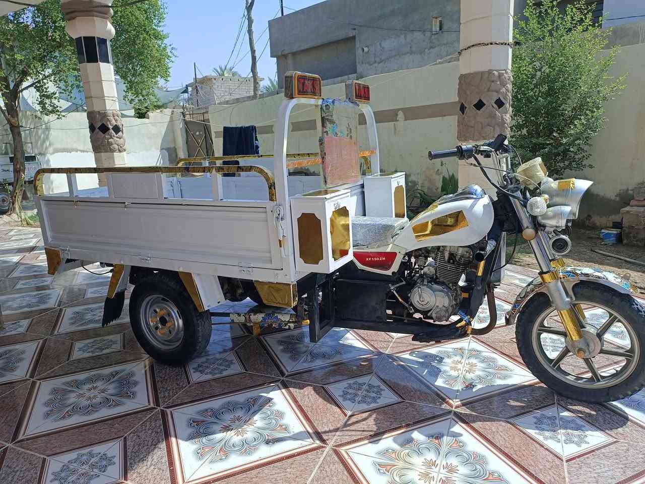 السلام عليكم ستوته ام الطير موديل 19 اوراق كامله كل شيء شغال سلف نقره سعر مليون و 100 وبيها مجال مكاني ديالى الخالص سراجق الرقم***********
