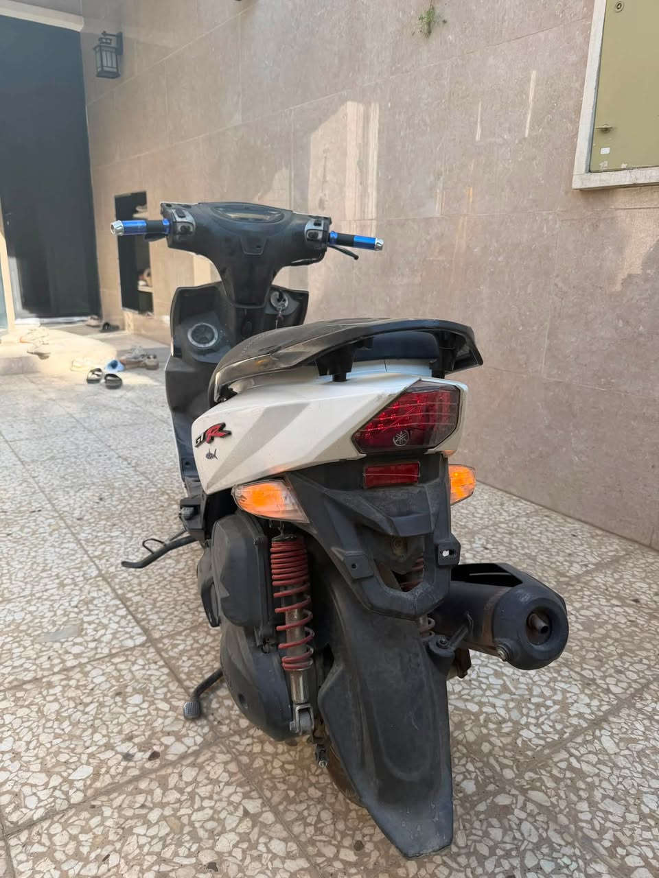 بسم الله الرحمن الرحيم
اخوان دراجه gtr نازله من الرمبه صارلها سبوعين اي غلط ما بيها ماكو داعي احجي تفاصيلها لان ما بيها غلط بس للتاكيد كهربائيات مكينه صالنصه كلجات كلشي بيها شغال. مثل الساعه الياخذها ما يندم ولو ما مجبور ابيعها جان ما بعتها العنوان بغداد العامريه ضهر شارع العمل الشعبي حي المحامين *********** و واتساب موجود سعرها مليون و100 وبيها مجال جداً جداً بسيط حق الجيه لان ما بيها اي خلل جيب الفيتر و تعال

