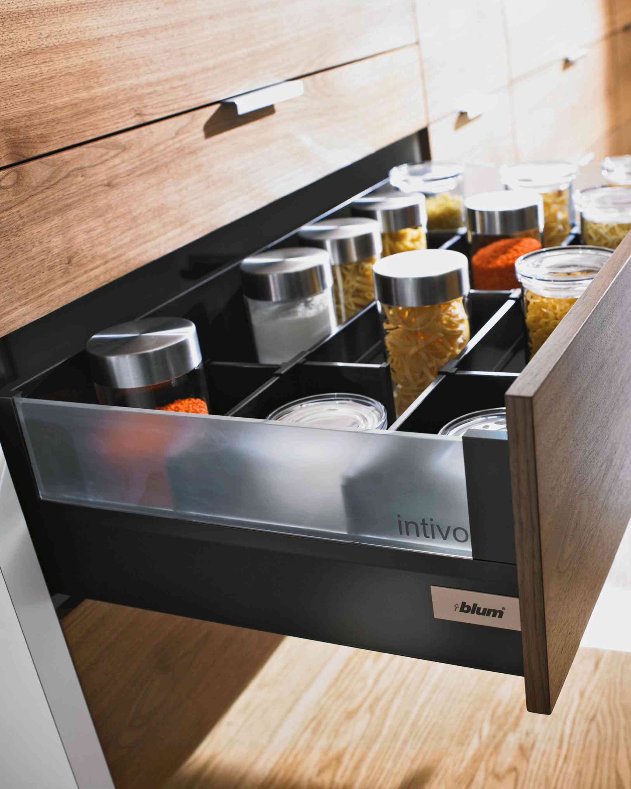 ‏✨TANDEMBOX INTIVO ✨ أدراج BLUM TANDEMBOX intivo — كل سنتيمتر محسوب وكل تفصيل مصمم لراحتك 🧡.. ‏‎•اللون الاسود قهوائي• الحمولة القصوى 30كغم• العمق 50سم•يمكن تركيبة هيدروليك او لمس كهربائي• ‏‎صنع في النمسا 🇦🇹  ✨TANDEMBOX INTIVO✨ BLUM TANDEMBOX intivo drawers — every inch is thoughtfully designed, and every detail is made for your comfort 🧡.. •Color black• Max load 30 kg• Depth  50cm •It can be installed  hydraulic or with electric touch• Made in Austria 🇦🇹  ‏‎‏‎‏‎🔵الوكيل الحصري لشركة BLUM في العراق ‏‎‏‎‏‎ضمان مدى الحياة💯 ‏‎‏‎‏‎شركة قمة التالين للتجارة العامة ‏‎‏‎‏‎‏‎📍العنوان: بغداد - كرادة خارج - ساحة عبدالقادر  الجزائري 📲*********** ‏‎‏‎‏‎‏‎لمعرفة الاسعار والتفاصيل  يرجى  مراسلتنا  WhatsApp على *********** ‏‎‏‎‏‎‏‎نسعى دائما لخدمتكم! 💙 !We always strive to serve you you! ‏#BLUM #BlumIQ  #BlumIraq #BlumBaghdad  #Blumaustria  tandemboxintivo
