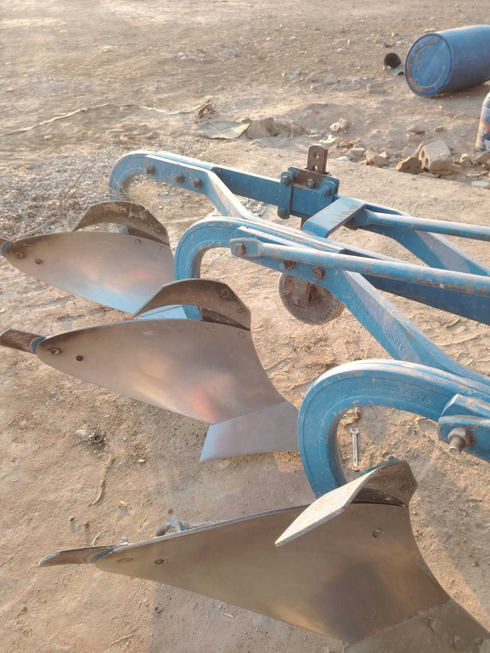 لبيع فدان ١٤ رباعي تركي لبير جديد كلشي لا ليحيم جديد المكان القادسيه قضاء عفك ***********
