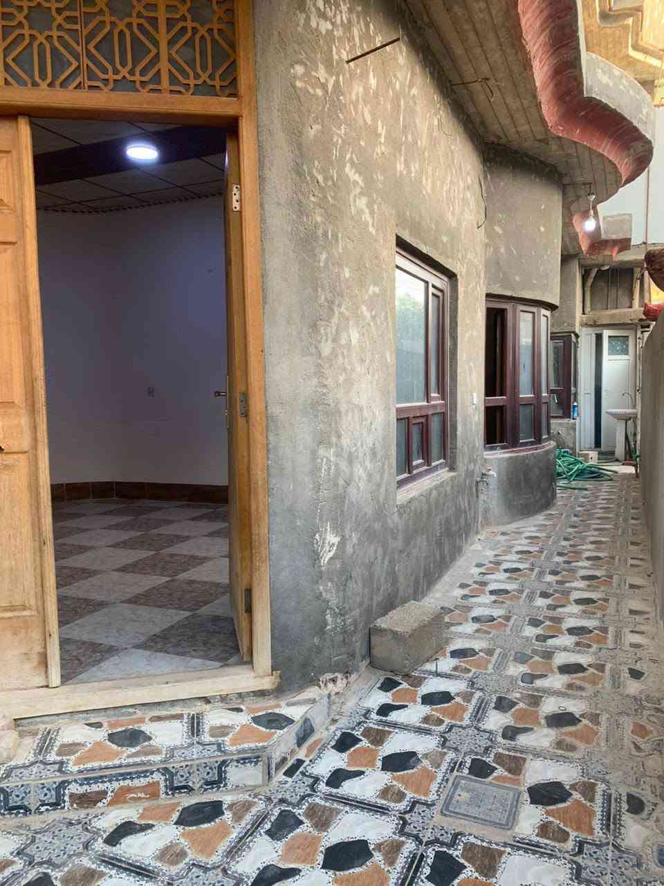 ديالى خانقين • ٢٠٠م ركن • واجهة ٣ محلات