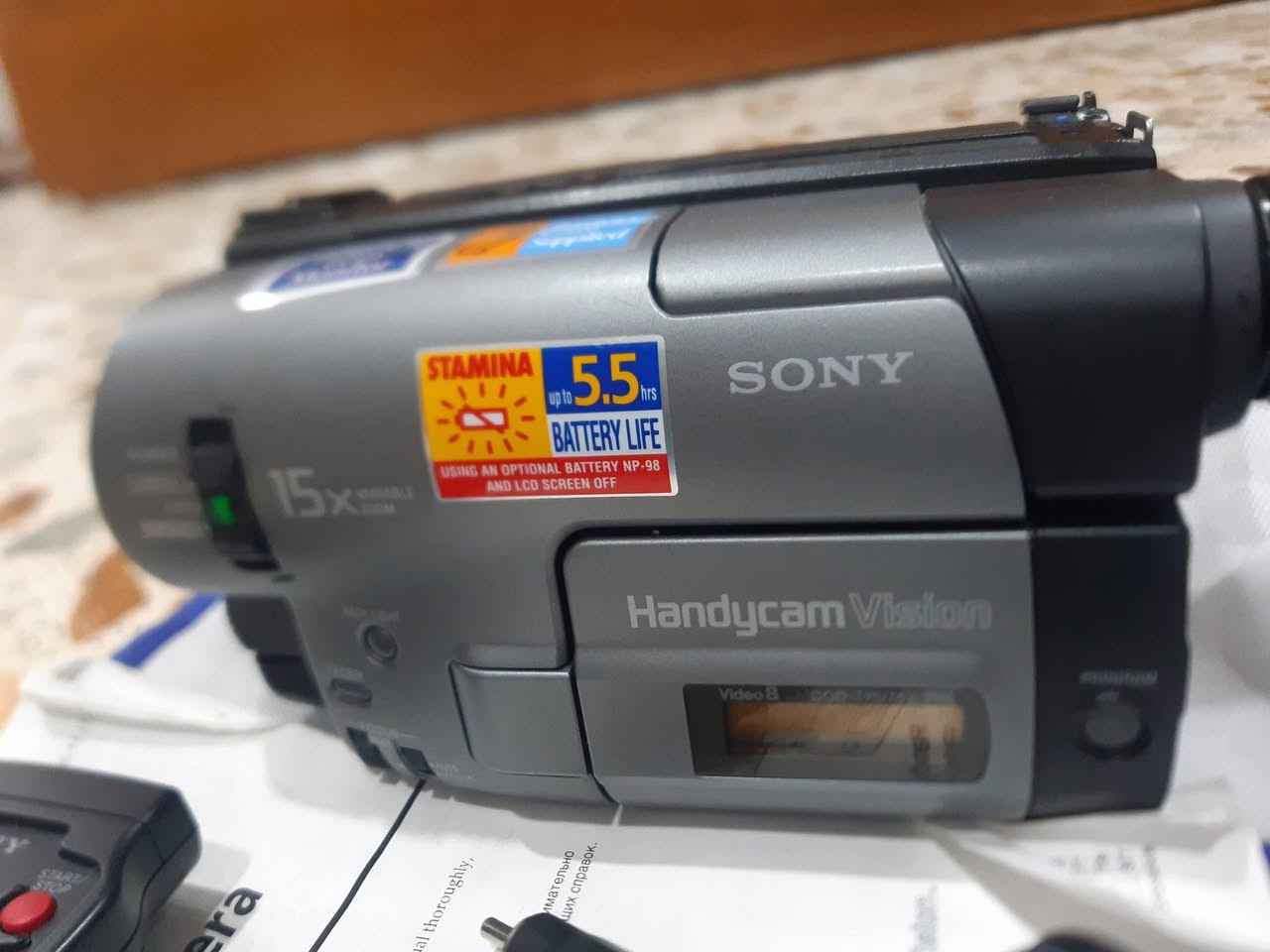 سلام عليكم كامره SONY
8 ملم جديد 100بالميه غراضها كامله بطاريتين فيشة عرض ع التلفزيون ريمون كتلوك مالته شرط الفحص زلغ مابيه سعرها 75 الف .البصره كرمة علي ماعندي توصيل 
***********
