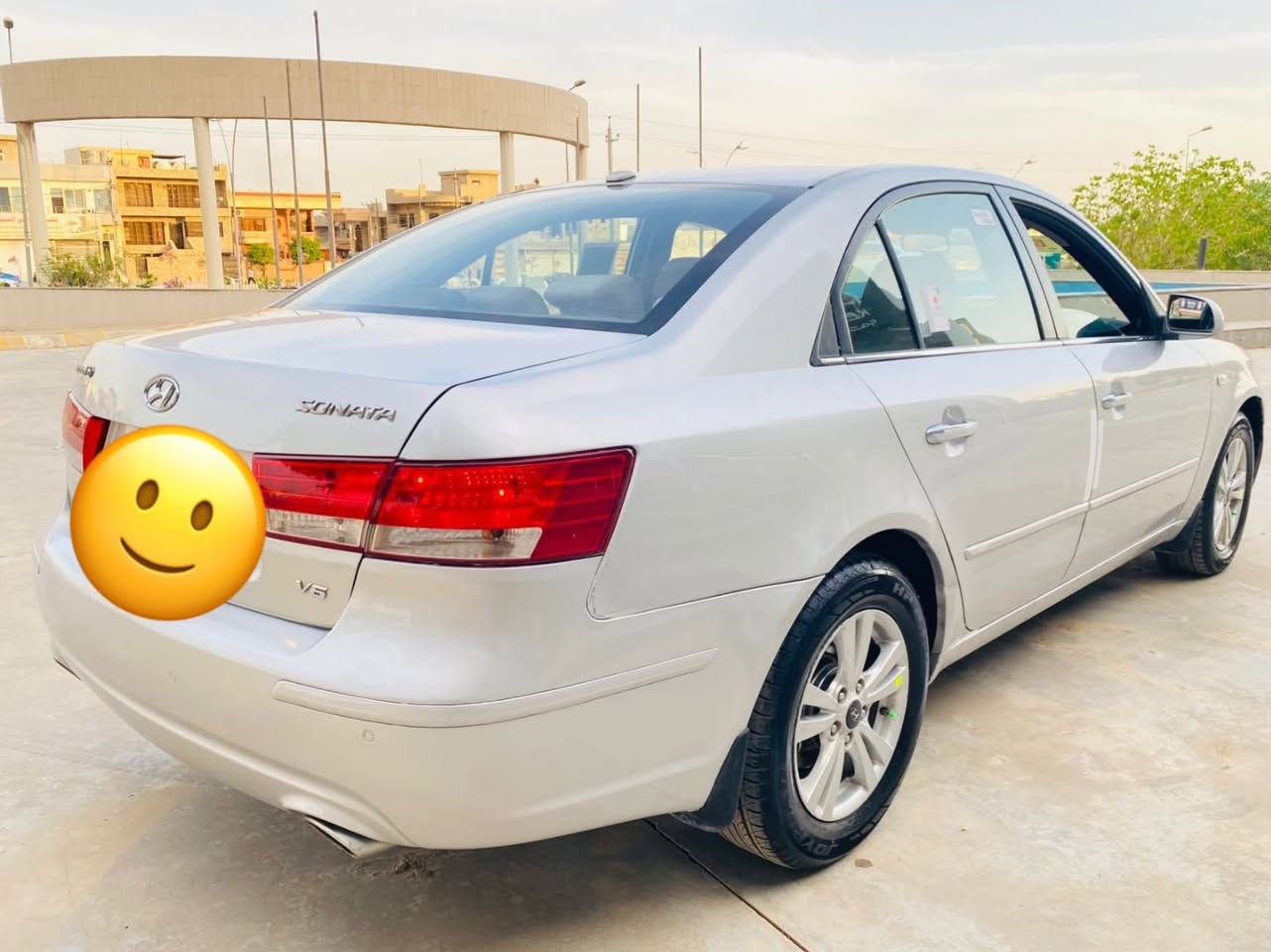 هيونداي سوناتا موديل 2007 محدث شكل 2011، محرك 6 سلندر، تحديث كامل من الداخل والبودي فقط شباك ، لتصبح بشكل موديل 2011.

العداد 259 ألف كم.
المحرك والگير شرط، والتبريد ثلج.

الملاحظات:
ضرر سابق في الهلال مع صبغ البجم بدون معجون بسبب الجراد.

رقم جديد، السنوية والهزة مجددة، والسيارة باسمي والتحويل مباشر.

السعر 🟩88

للاستفسار:
***********
