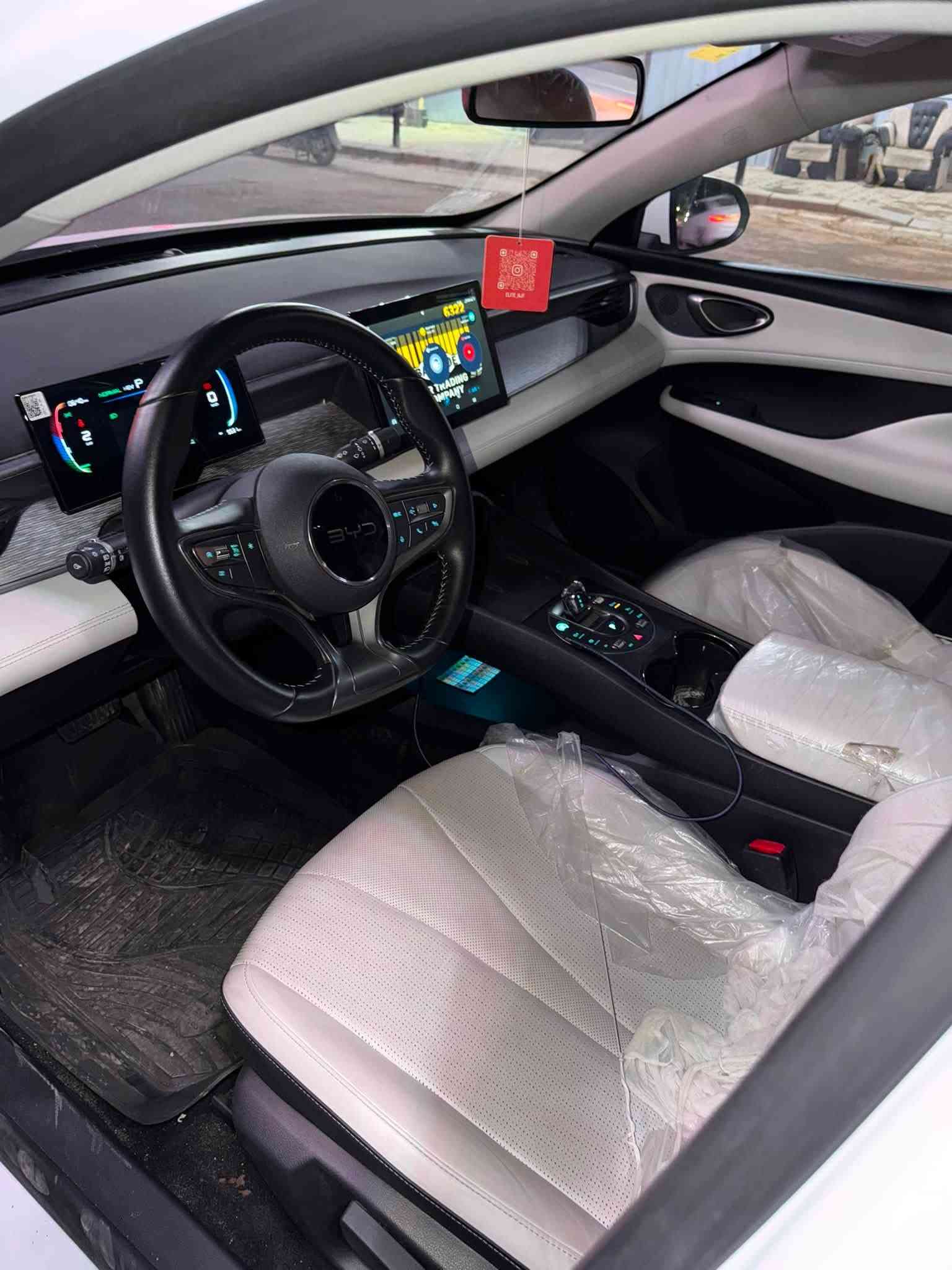 BYD 05
2025

كفاله عامه عدا شخط الدعاميه موجود بصور كد اصبع 

ماشيه 12 بحالة الوكالة 

رقم بغداد

السعر

21500

***********

نجف
