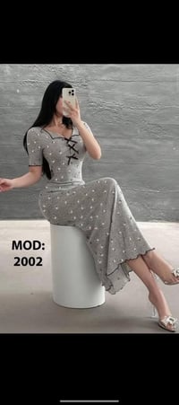 ملابس • نص درزن • حجز واتساب