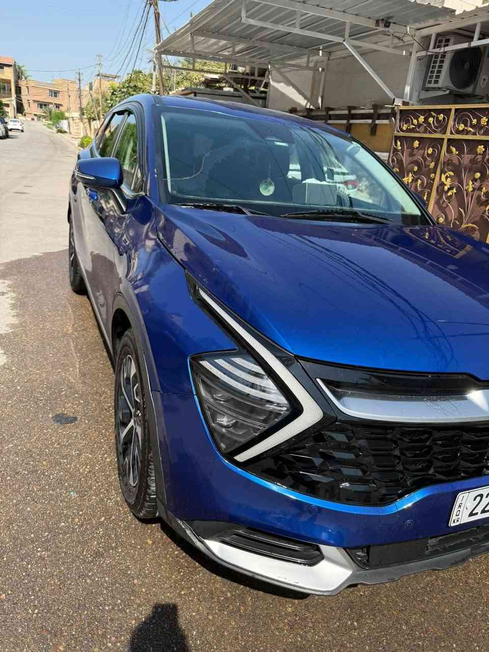 السلام عليكم للبيع كيا سبورتج موديل 2024 فول مواصفات  فقط نقص بانوراما Ex برستيج ❣️داخل اسود #ماشية 50 الف 
رقم أربيل الجديد بأسمي 

  ✅مواصفات السيارة 

🔹كامرات محيطية 360 
🔹رادارات جانبية 
🔹رادار امامي +  خلفي 
🔹بصمة : تشغيل - ابواب - صندوك
🔹صندوك كهرباء ذكي 
🔹شاشة كبيرة  تدعم كاربلاي واندرويد اوتو وفول تحكمات 
🔹كيجات الكترونية متغيرة حسب الوضعيات
🔹انظمة القيادة : سبورت - سمارت - نورمال
🔹كشنات جلد  أسود+ كشنات تدفئة 
🔹كراسي كهرباء فول تحكم مع كشن امامي متحرك عند النزول اوتماتيك
🔹اضواء ترحيب عند الاقتراب مع ترحيب داخلي عند الصعود 🔹او المغادرة
🔹شحن وايرليس
🔹منافذ تايب سي مع 2 في الكشنات ومنفذ يو اس بي 
🔹ومنفذ جداحة
🔹هاند بريك بصمة
🔹اوتو هولد
🔹نظام سياقه ذاتيه وتوقف ذاتي
🔹كامرة دوارة 
🔹تحديد مسار ذكي
🔹خزن ميموري لوضعيه الكشن
🔹نقطة عمياء
🔹كروز سرعة
🔹شاشه تبريد لمس
🔹سستم صوت هارمن كاردن
🔹اناره داخليه LED لمس
🔹خزن كشن سائق ميموري وضعيتان
🔹ويل كب حجم ١٩وحساس اطارات
🔹اشاير بالمري
🔹تشغيل عن بعد
🔹شاشة لمس متغيرة لتحكم الميديا او لتبريد
🔹فول تحكمات ستيرن
🔹حساسات خلفية + حساسات امامية
🔹لد نهاري 
🔹لايتات زنون عالي ناصي 
🔹مانع انزلاق

حادث السيارة  : جاملغ عكس السايق فقط بدون دواخل ولا أيرباك كله سليمه 
مكانها بغداد 
السعر  
200💸 وبيها مجال للشراي
 مع منضومه غاز 
رقم الموبيل ***********
