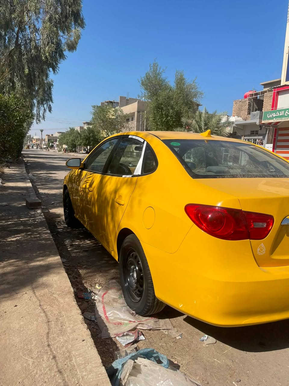 السلام عليكم  النترا ٢٠١٠ محرك 2000 منظومة مال غاز ‏جديدة سنوية جديدة صبغ جديدة صار يومين مكان بعقوبة ديالى
*********** ملاحظة السيارة بدون داخل صور السنار بل منشور السيارة قطعة واحدة بس باب مبدل بلادي
