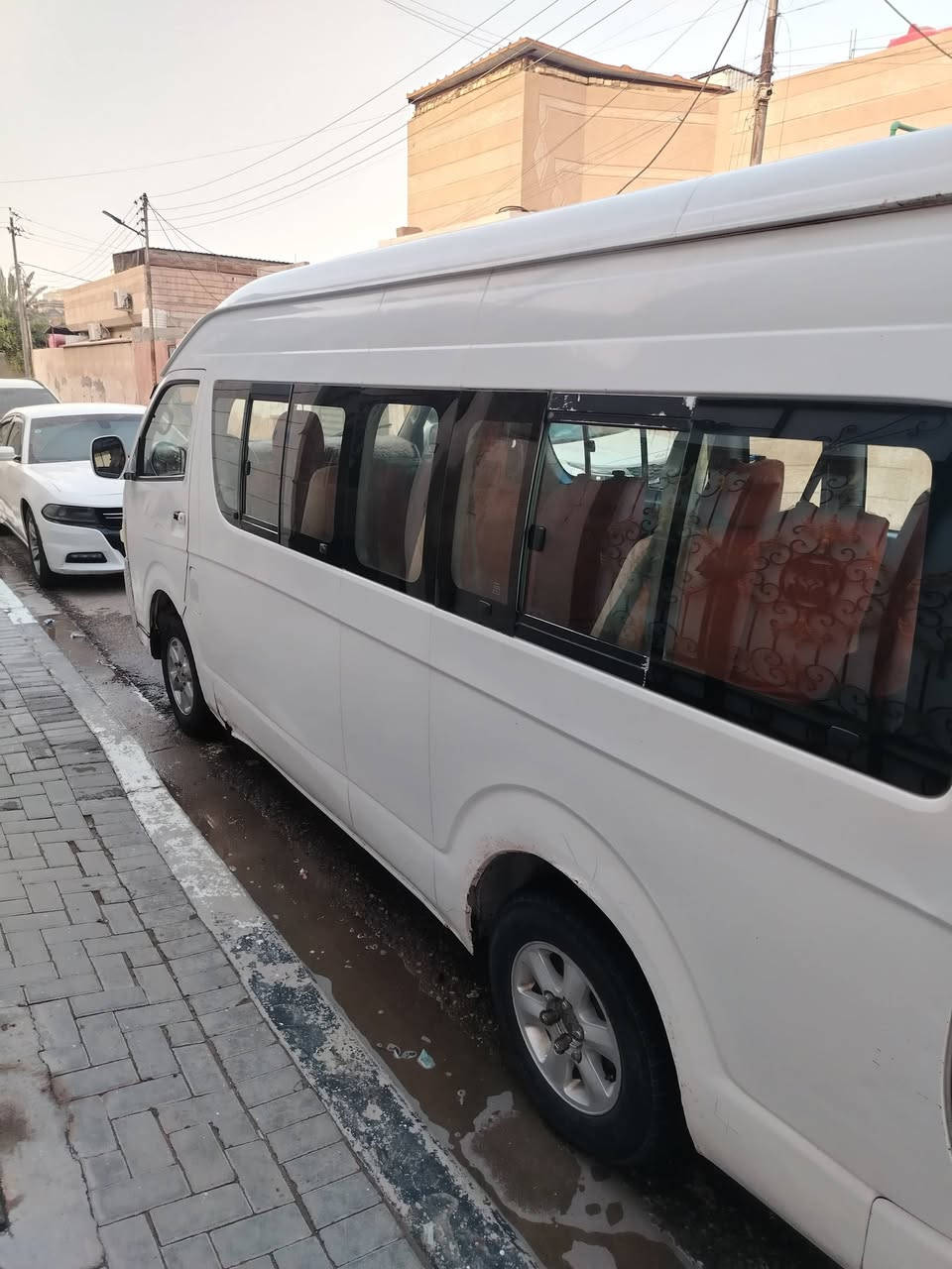 السلام عليكم جنبي عالي البيع مديل 14رقم بصره مكينه وكير وكسن مكفوله حداديه جديده كهربائيّ كله شغاله تايرات جديده عليها السياره ضريبه وهي وغرامات على المشترك سياره مطلوبه 15 ورقه عنوان بصره *********** سعر 75 وبيه مجال

