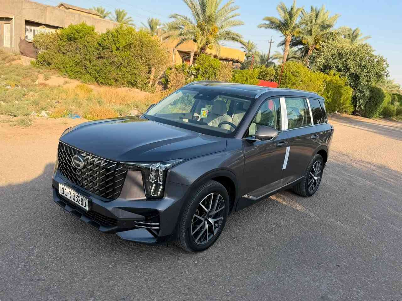 سلام عليكم . . . GS8 موديل 2023 فول مواصفات 7 راكب رقم بغداد ماشية 55 الف بصمه بنوراما داخل ابيض جلد كشن حار بارد تحكمات 4كامرات تشغيل عن بعد مري شفط وباقي المواصفات المعروفه السياره بيه طخه بين البابين فقط والباقي مكفول السعر 188وبيه مجال للستفسار ***********
