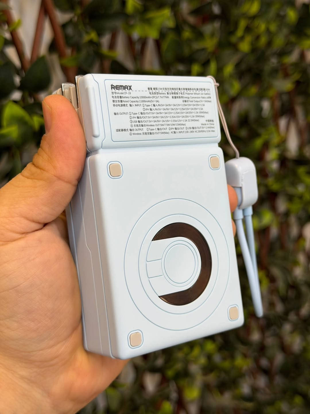 عرض يوم الاثنين 🔥

شاحن طوارئ حجم 20,000mAh
وبقدرة 30w
منفذ قلاب
كيبل مسكه
ماكسيف لاسلكي
وستاند مكتبي 
وشاحن جداري
وبضمان سنة من remax

التفاصيل داخل الفديو

عرض يوم واحد فقط او لنفاد الكميه خلال يوم الاثنين 

————————-

السعر  ٤٥  الف فقط يوم الاثنين لطفاً

————————

توصيل كل العراق ٥ الأف

————————-

للحجز او الاستفسار المراسله على الواتساب

*********** 
***********

————————-

العنوان شارع فلسطين مجاور الكوخ مكتب H&H

————————-

رابط جميع برامج التواصل https:// heylink.me/hussein.handh/

———————-

رابط الانضمام لكروب الواتساب https://chat.whatsapp.com/FvFJNN4B3DU3r8Zw96uhig?mode=gi_t
————————-

رابط الانضمام لقناة الواتساب ‏ https://whatsapp.com/channel/0029VbCZofYISTkPK9NW1729

نص مكتوب في الصور:
- عرض يوم الأثنين فقط 75% Charged 98 FOLDABLE 30W+22.5W 20000mAh 4 IN 1 POWER BANK ON/OFF 30W+22.5W 20000mAh 4 IN 1 POWER BANK ON/OFF سعة كبيرة 20000mAh ماكسييف Magnetic شاحن جداري 30W + 22.5W 3 منافذ شجن 3 Inputs 4 Outputs