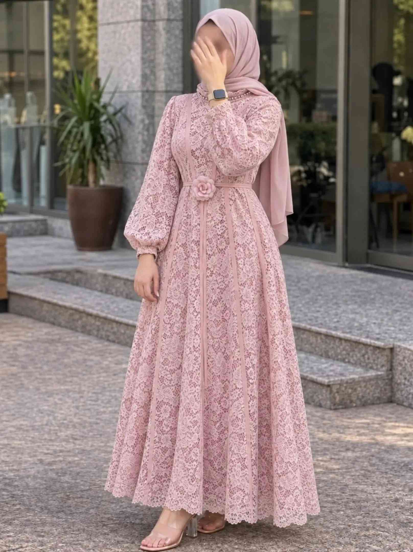 🍁اختاري الاناقه والجمال🍁 مع أحدث تشكيلاتنا النسائية🌼 وفي السماء رزقكم وماتوعدون 🌟 الإبداع مستمر بدون توقف😉  فستان مليان نزاكه 🥹 مع حزام يجنن  نوع الخامه 🍒👇🏻  تور مبطن   طول كامل  قياسات 38 لل 48  السعر ٣٥ إلف ✨
