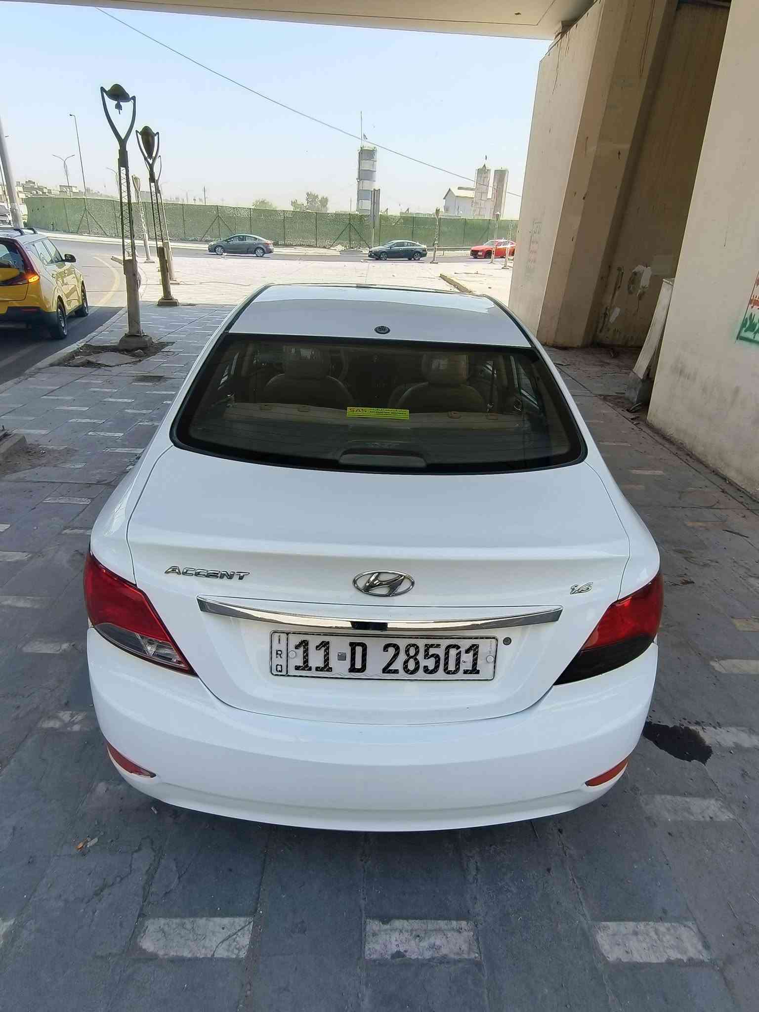 اكسنت موديل 2013 وارد خليجي رقم بغداد انجليزي تحويل ثاني يوم حجم المحرك 1600 دوش تخم تاير تبريد شغال السياره بيها قطعه واحده صبغ مكان السياره بغداد السعر 78 وبيها مجال رقم الهاتف***********

