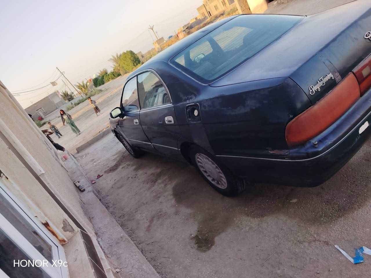 سلام عليكم البيع كرون موديل ١٩٩٣ المكان السماوه ***********  السعر ٥٠ وبيه مجال
