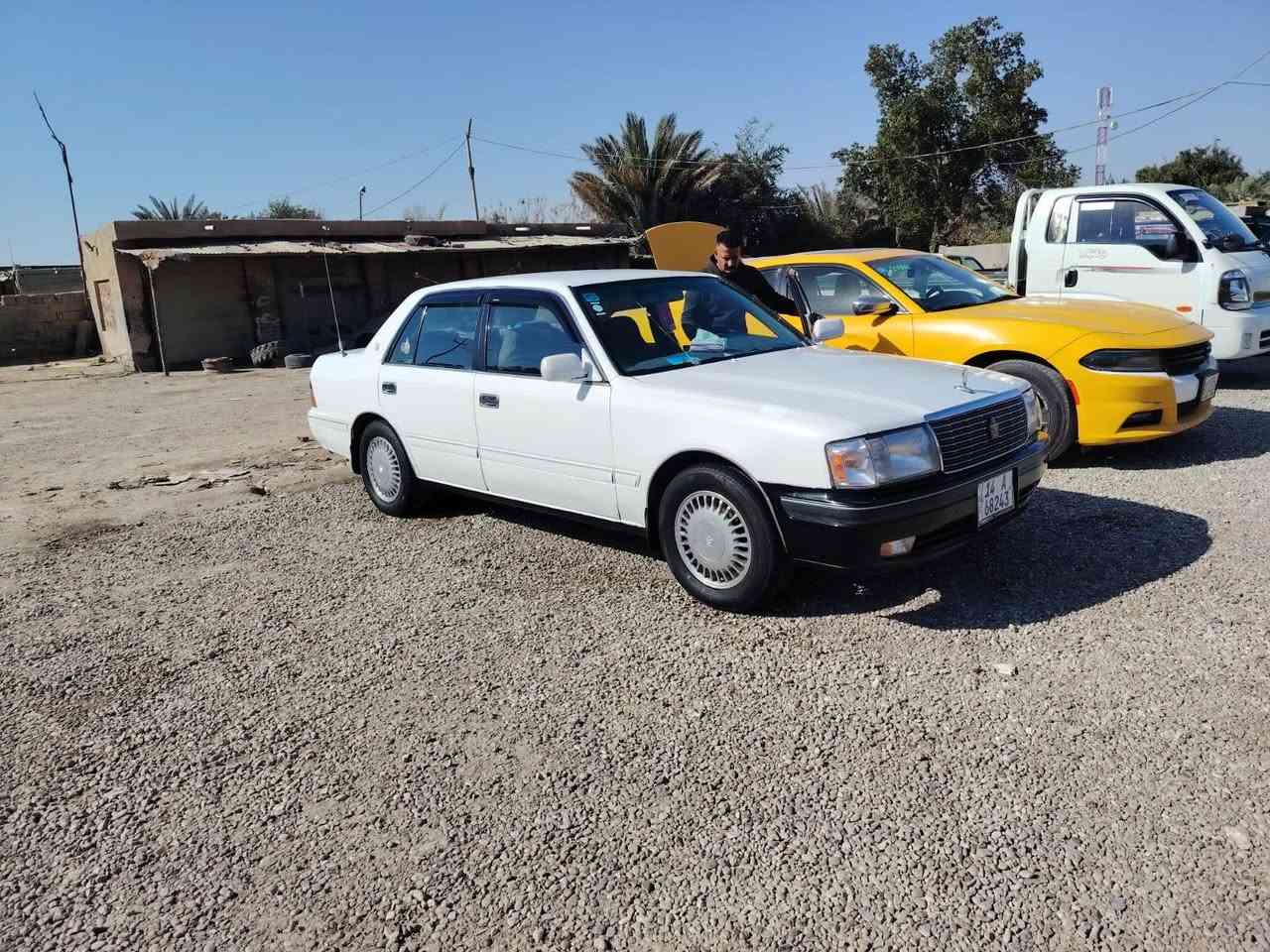 راس الثور تكم موديل 98 سابقن جانت سوده وسويت تغير لون وصبغن ابيض عام وحولت  بسمي رقم دولي بصره محرك وكير ففتي اكسن حداديه خير من الله تبريد ثلج سياره جاهزه من كلشي  للبيع السعر63 وبيها مجال للطيبين رقم الهاتف *********** مكان السياره ناصريه قضاء الدوايه وذا اكو مراوس بفلات عادي
