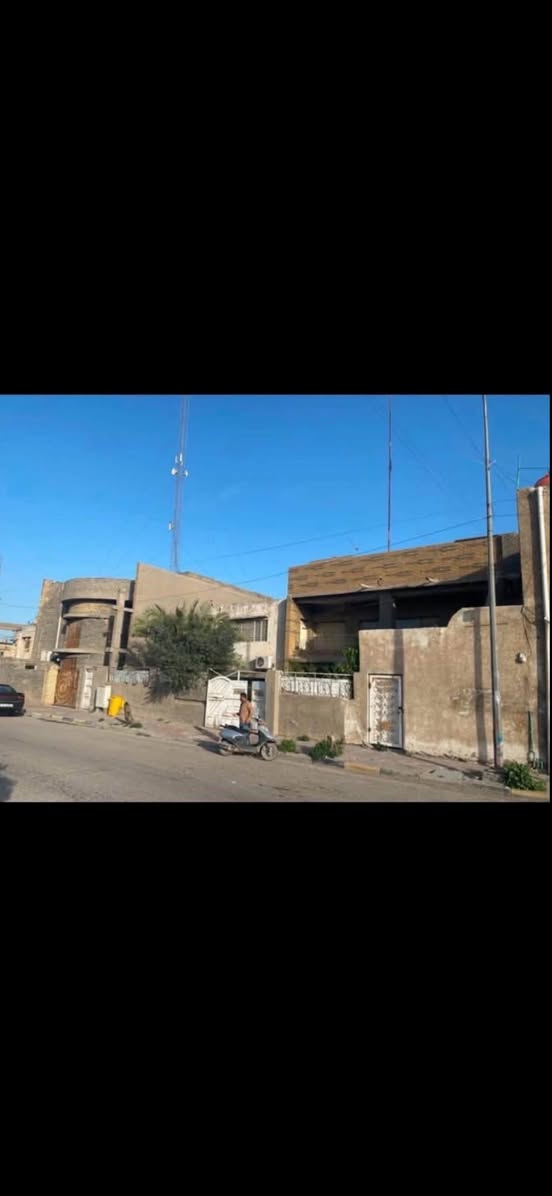 ‎ فرصة للاستثمار في محافظة واسط   عقار للبيع يتكون من داران وشقه وثلاث محلات مساحه الكليه 700 متر

‎العقار ركن في منطقة تموز على شارع النسيج

‭***********‬

‭***********‬

للاستفسار الاتصال على الارقام التالية
