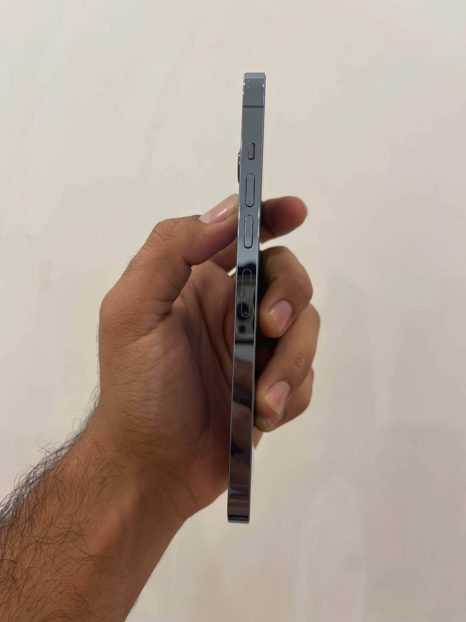 ايفون 13 برو ماكس • ٢٥٦ غ.ب. • بطارية ٨٧٪