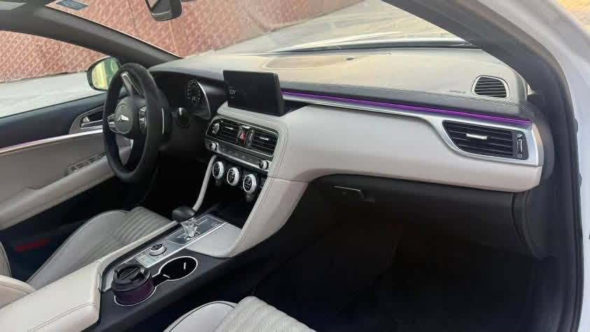 جينسس g70 موديل2023 فول فول مواصفات للاخير دواخل ابيض تبريد ثلج حداديه ٪؜ رقم بغداد بسمي  تخم تاير جديد سياره جداً جداً نضيفه ليأخذها مايصرف عليها ربع حادث فقط صفحه صبغ بدون معجون بدون تعديل بدون ايربالك السعر 200للستفسار ***********
