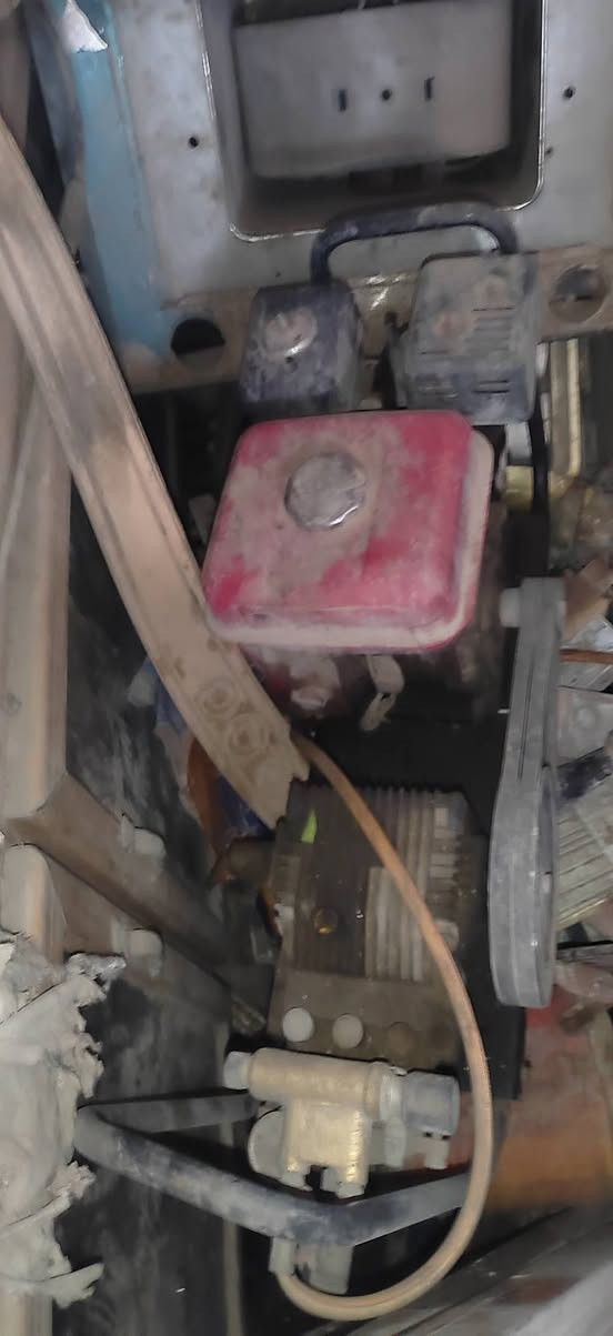 دمبر ب٥٠  بغداد يشتغل بس متروك
